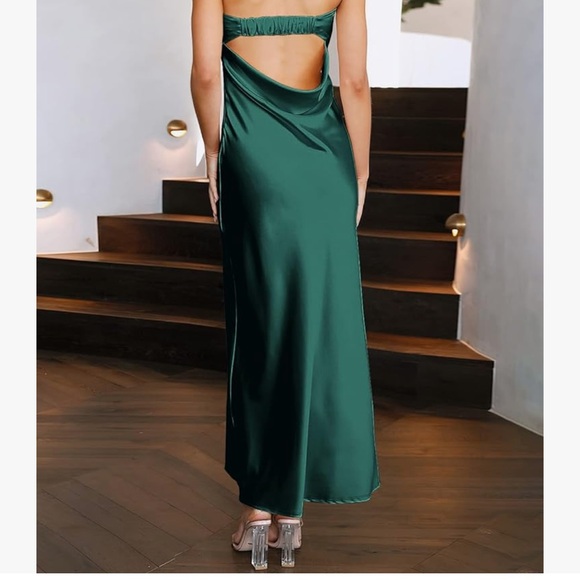 Strapless emerald midi dress. - Picture 3 of 3